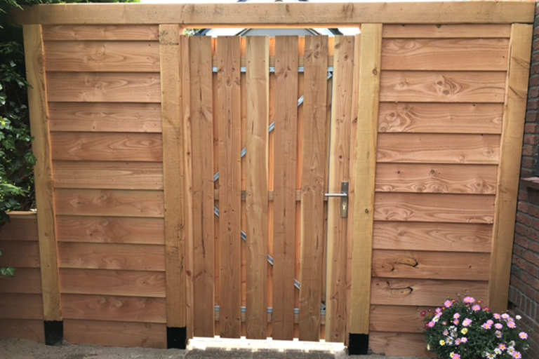 Kalf-Houtbouw_Schuttingen-en-poorten_768px